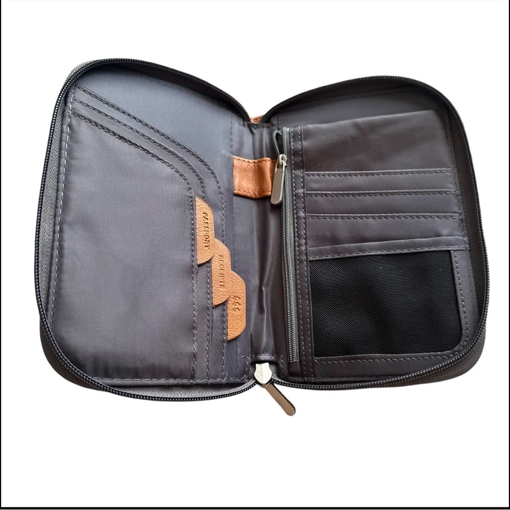 Travelon Canvas‎ Travel Wallet RFID Zip Around Gray brown Slip zip pockets
